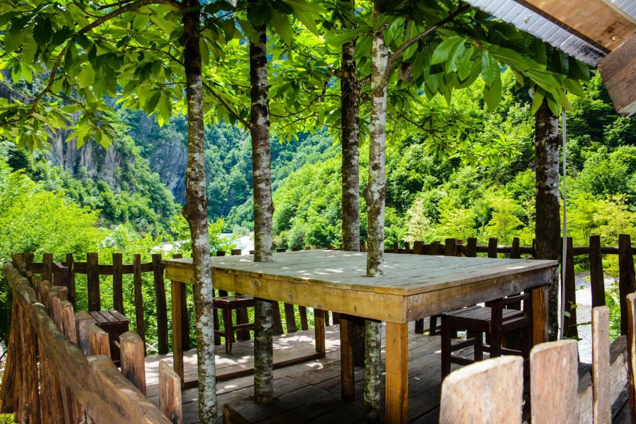 Eagles Land Guest house *